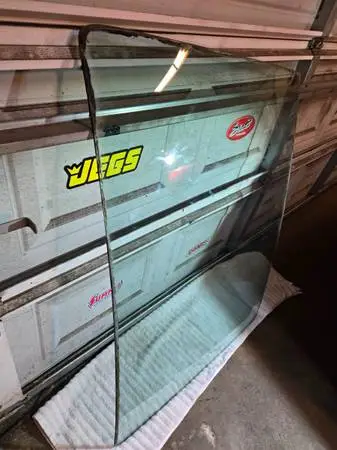 67-68 MUSTANG FASTBACK REAR GLASS ORIGINAL FORD CARLIGHT GLASS
