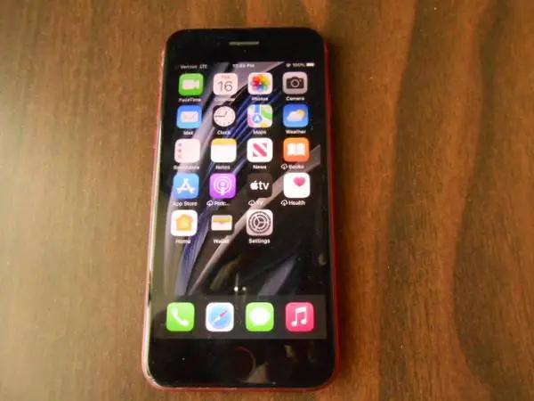 iPhone SE 2nd Gen / Excellent Condition