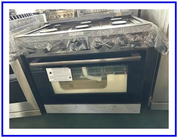 Bosch 800 Series Freestanding Dual Fuel Convection Range Black