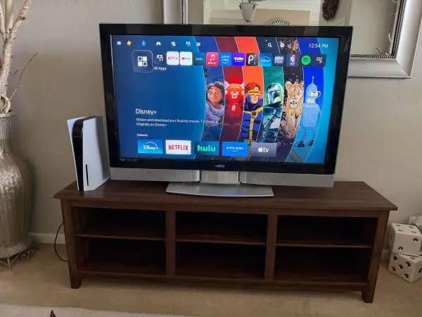 Entertainment Center / TV Stand Cabinet - Vizio 52” TV - Can Deliver