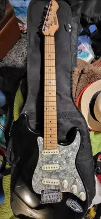⭐️HOHNER ST59 STRATOCASTER