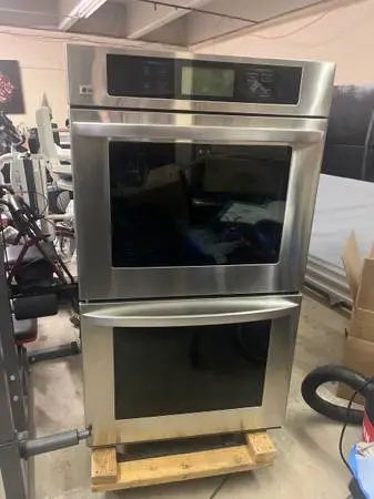 LG Stainless Steel Double Oven with Convection Auto Conversion
