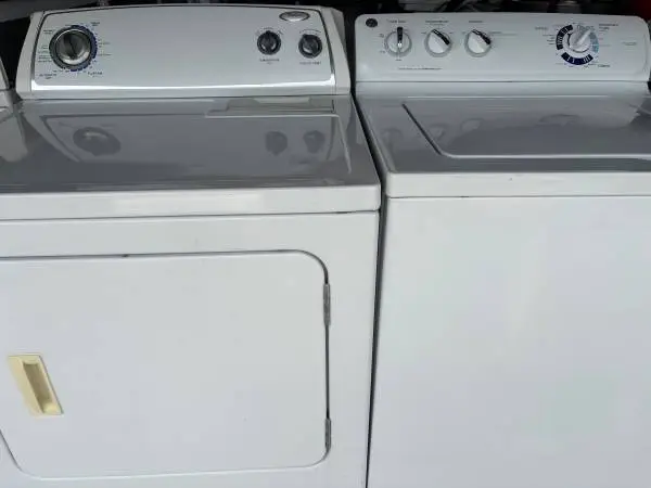 Ge washer and whirlpool dryer super capacity very nice.