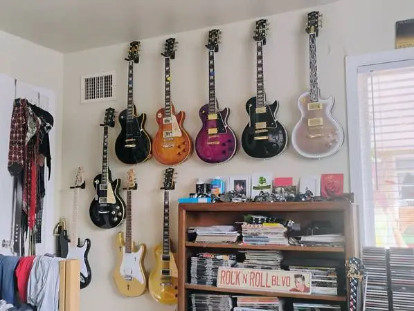 HI END LP GUITARS AND MORE $320-$600