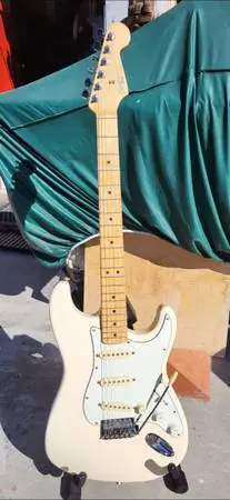 🌟Fender USA Squire Stratocaster