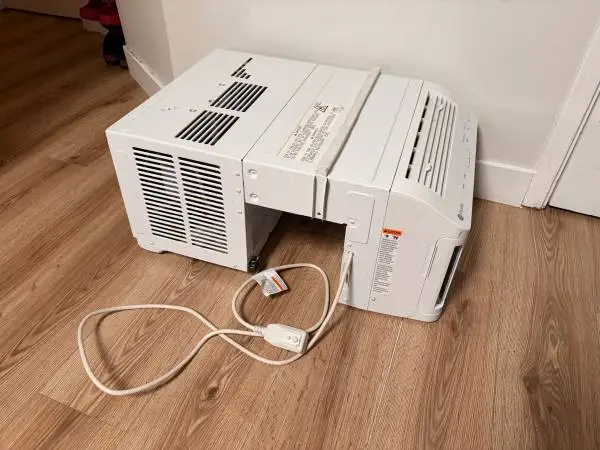 GE PROFILE Window AC 8300 BTU - Works Perfectly