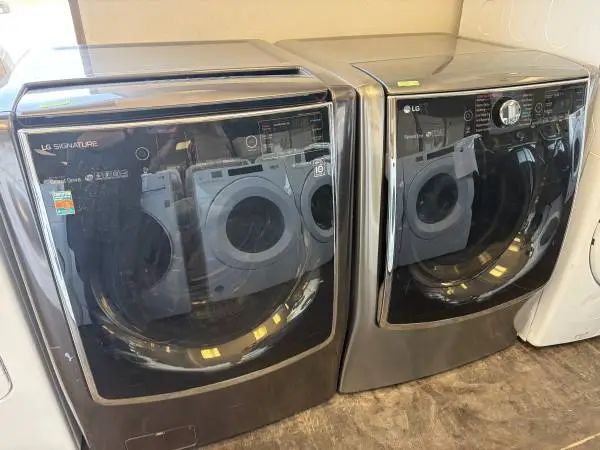 2023 LG Front Load 5.8CuFt Washer & Dryer Set