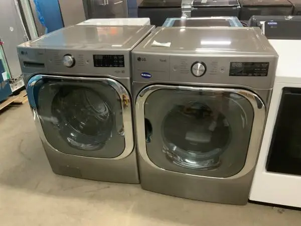 **LG GRAPHITE GRAY JUMBO FRONT LOAD, ELECTRIC WASHER DRYER SET**