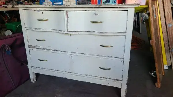 ( MAKE OFFER)   Antique Dresser