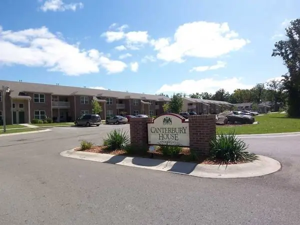 Enjoy easy access to public transportation at Canterbury House Apartme