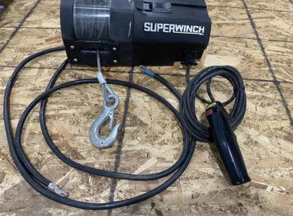 Superwinch 4500 LB. capacity 12 volt winch