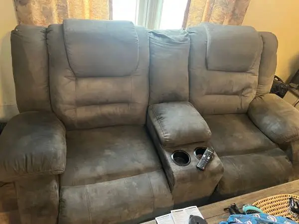 Manual recliner and loveseat (both recline) ashley brand