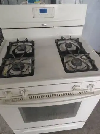 Gas stove