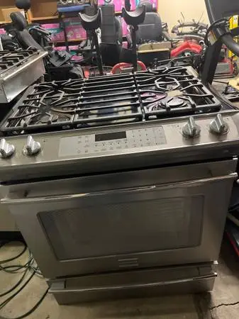 Fridgidaire Professional Series Gas Stove