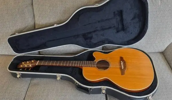 2003 Takamine Cutaway Acoustic Guitar