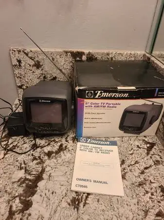 Emerson 5 Color Portable TV with AM/FM Radio for Sale