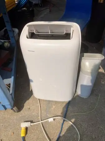 Toshiba 12,000BTU portable air conditioner