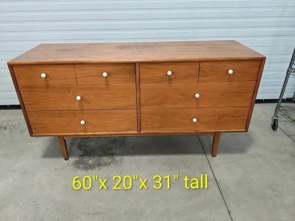 Beautiful Dutch Style 8 Drawer Dresser