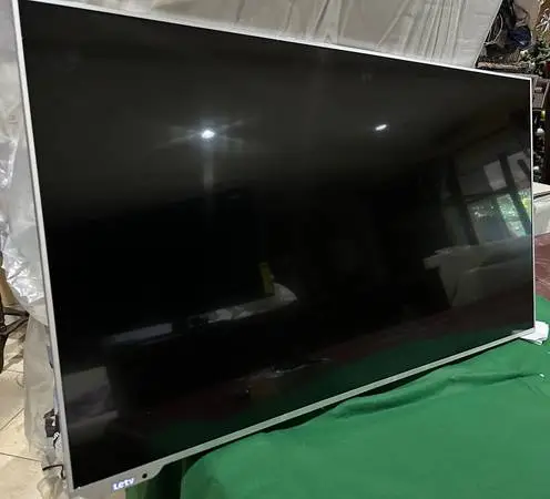LETV TV 55” 3D NEW IN BOX SMART FREE HDMI CABLE L553AN HD ANTENNA