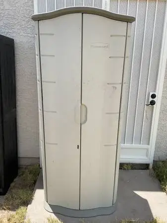 4 Plastic Sterilite Storage Cabinet