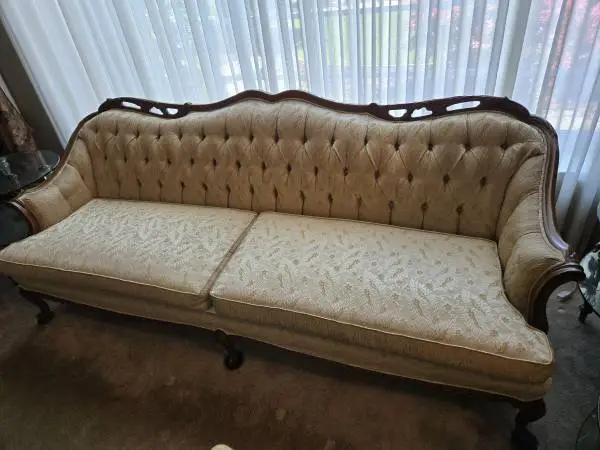 COUCH