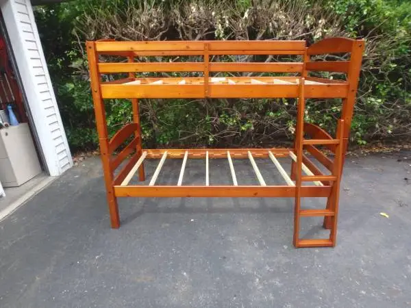 Wood Bunk Bed Twin Size; Delivery Possible