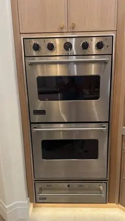 Viking electric double oven (5 Series Professional)