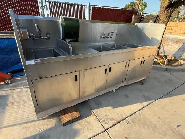 Stainless Sink / Counter