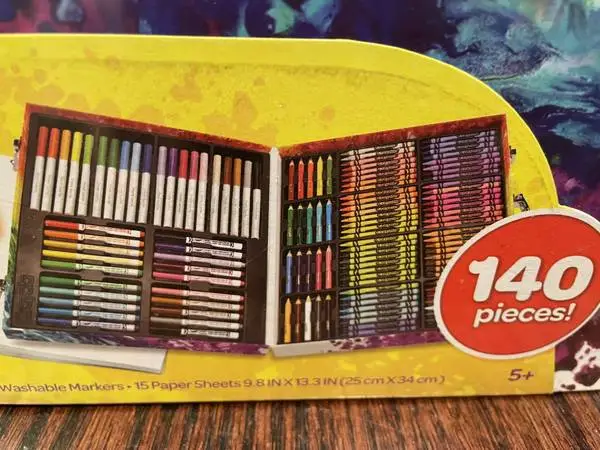 New! Crayola Inspiration Art Case Coloring Set (140 pieces)! Nice Gift