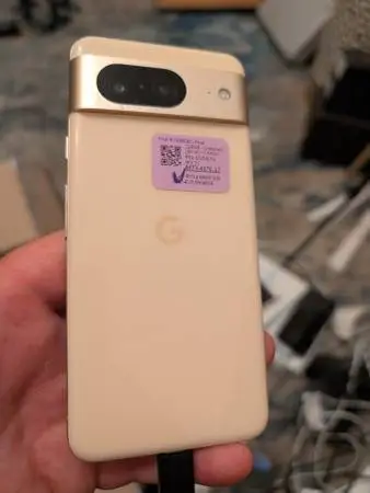 Gold Sim Unlocked Google pixel 8 128gb