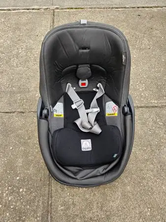 Peg perego made in italy car seat