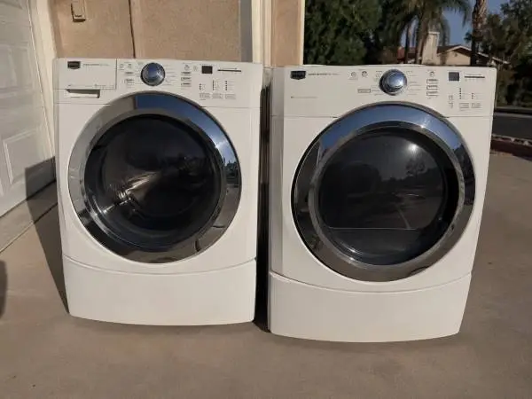 Maytag Front load washer dryer set