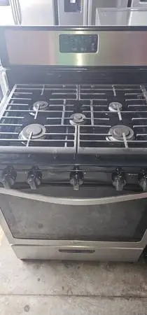 Whirlpool 5 burner gas range excellent condition