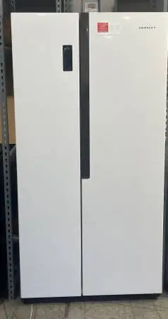 Clearing space Great Side-By-Side Frigidaire Fridge
