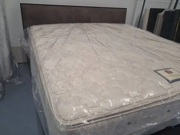 King size bed
