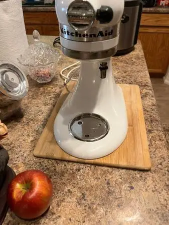Kitchen Aid Mixer w/ grinder attachments