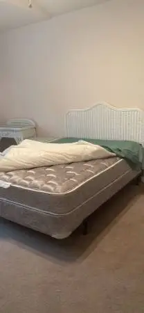 5 piece white ‘beach vibe’ bedroom set - full size mattress