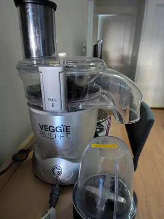 Veggie Bullet vegetable cutter, coffee makers and other appliances