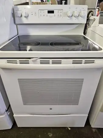 GE convection stove. Delivery available
