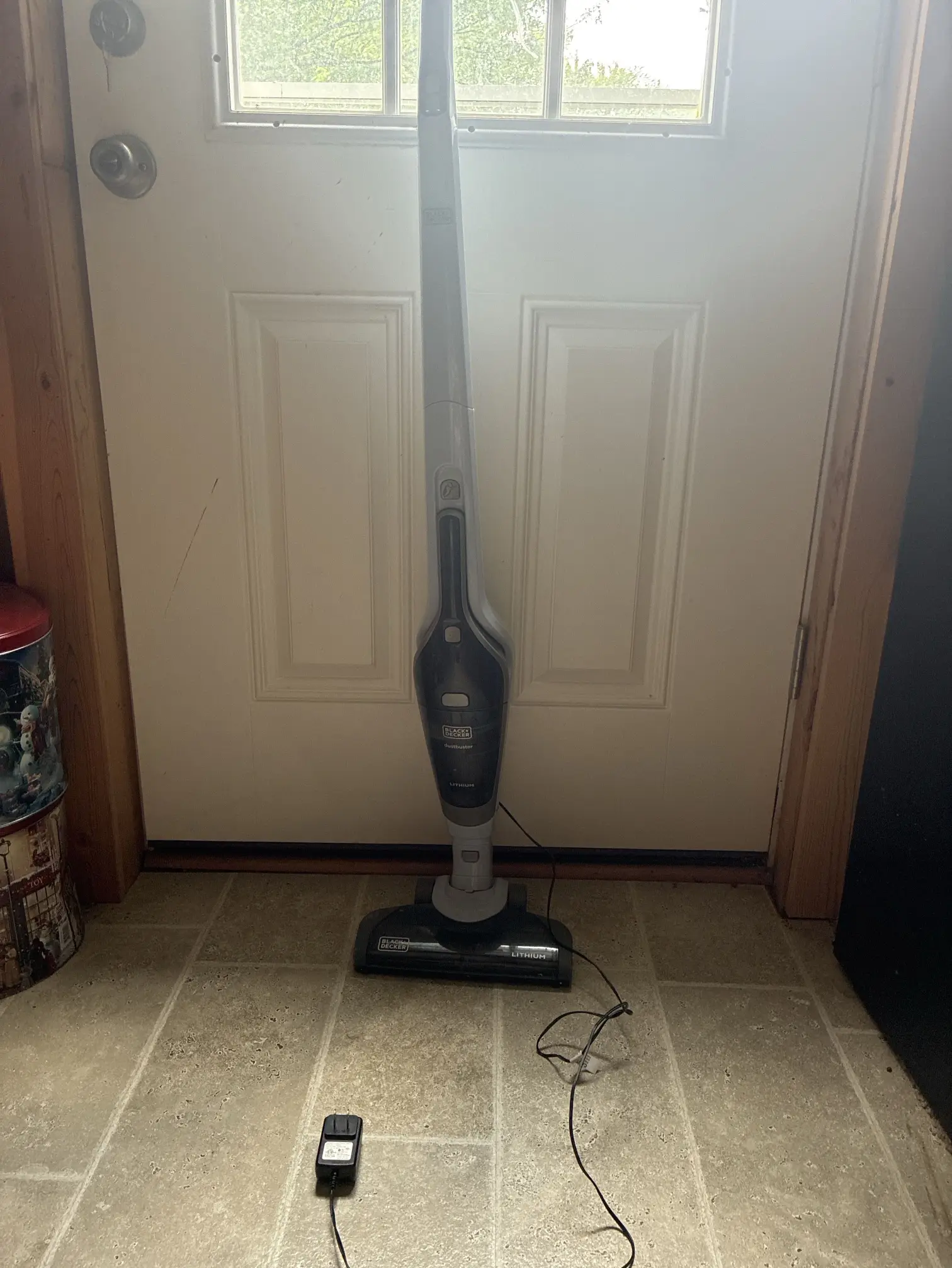 Black + Decker Lithium Dustbuster Rug Vacuum