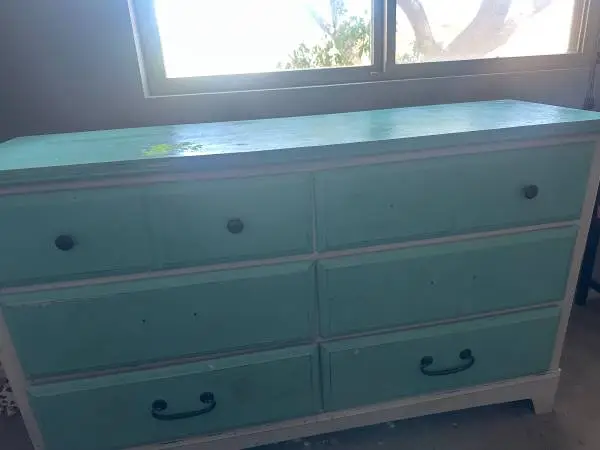 Dresser