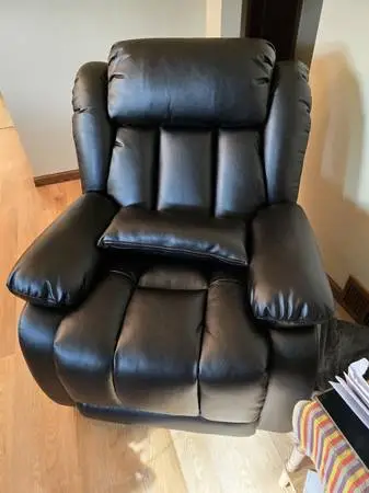 Recliner, Power Lift, Dual-Motor - New, Open Box
