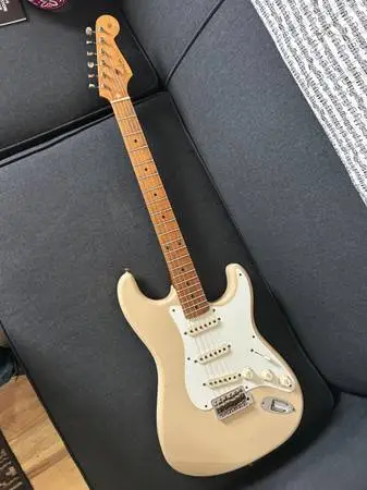 Fender Custom shop ‘54 70th anniversary strat
