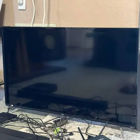 50” TCL Roku TV