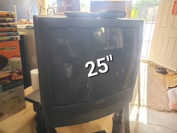Sanyo 25 crt tv