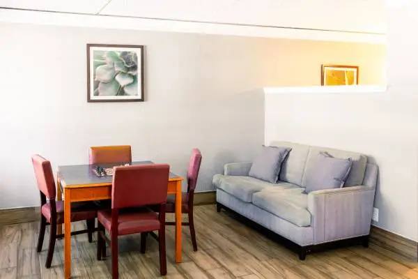 Apartment-Like Living Without the Commitment!!