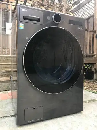 LG 27 Ventless Washer/Dryer Combo All-in-One 5.0 cu.ft. with Pedestal