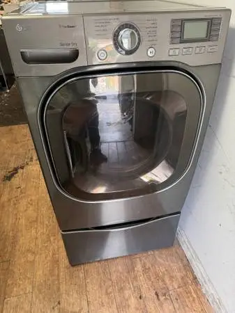 LG he Smart large capacity gas dryer