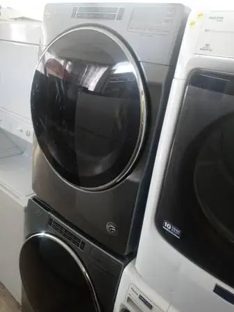 ★Whirlpool gray stackable front load washer and dryer set