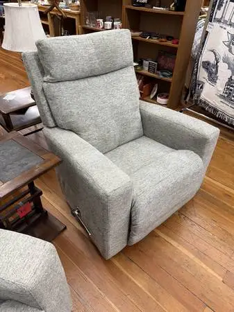 Grey Lazboy Recliner>New Arrivals